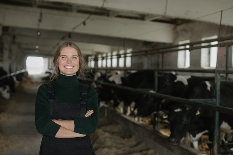 agricultrice de vaches